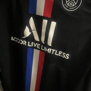 Nike Puma Bundle (2), Men's Sports Jerseys, Clearance Sale